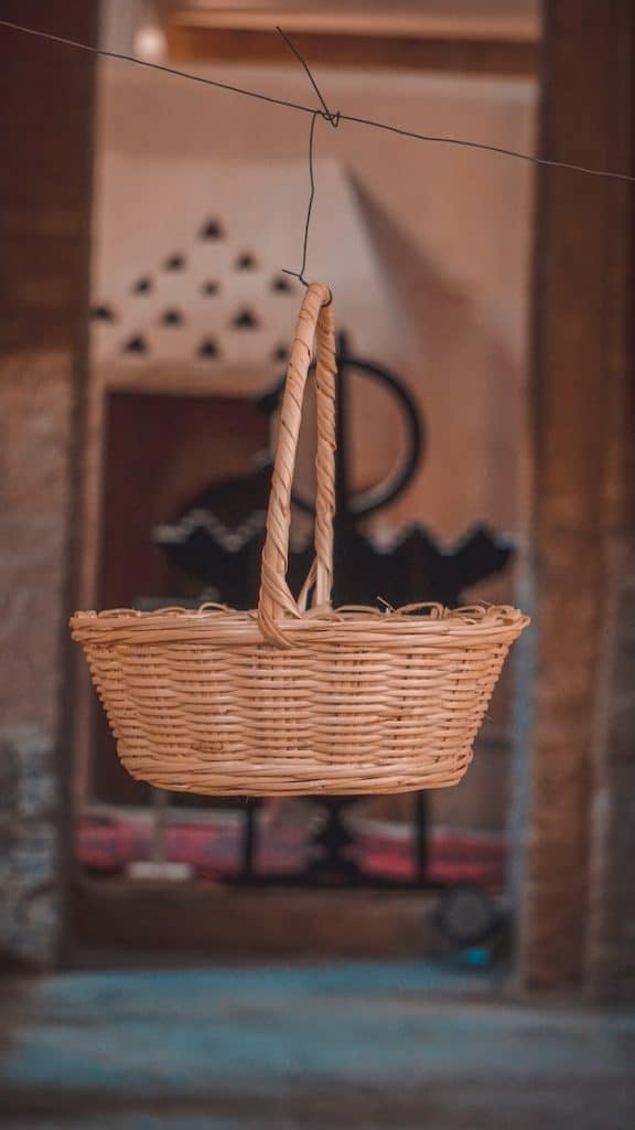 hanging-onion-basket