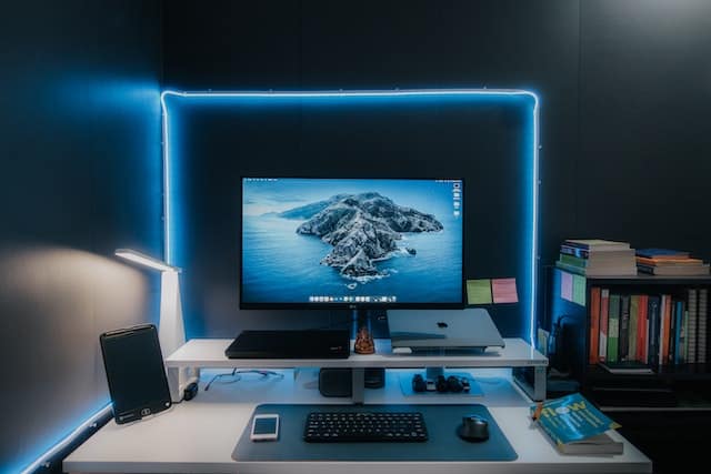 led-light-ideas-desk